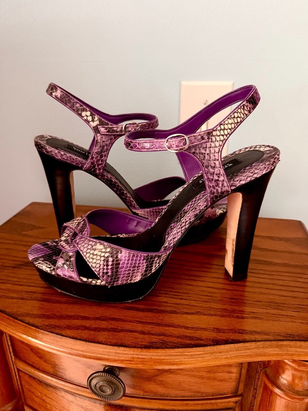 WHBM Purple Snake-Print Platform High Heel Sandals